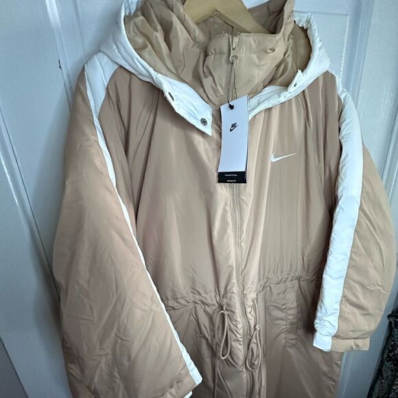NWTs Nike Women's Sportswear Essential Insulated Jacket Sz 3X - Picture 7 of 14